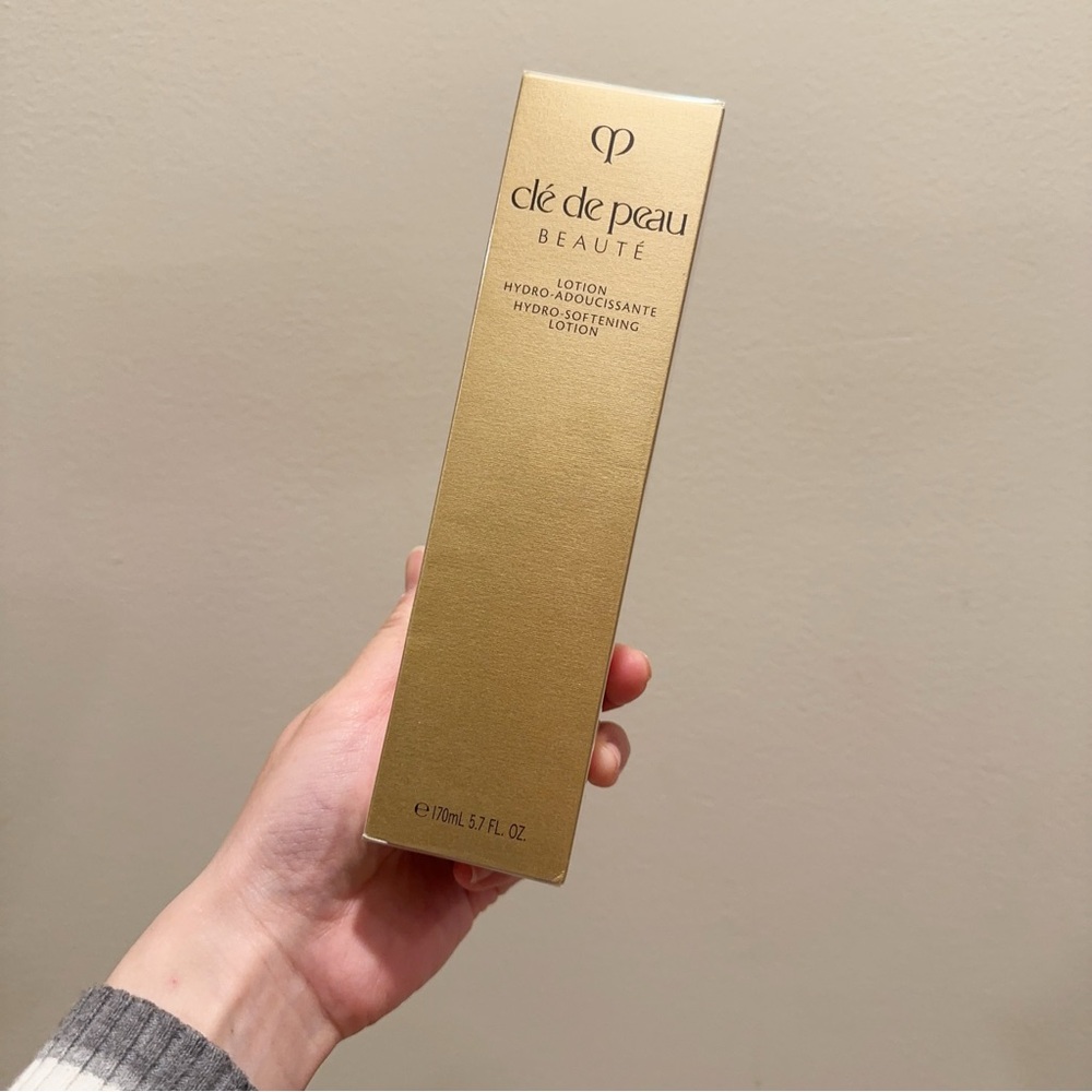 New Sealed Cle De Peau Beaute Hydro-Softening Lotion 5.7oz 170ml